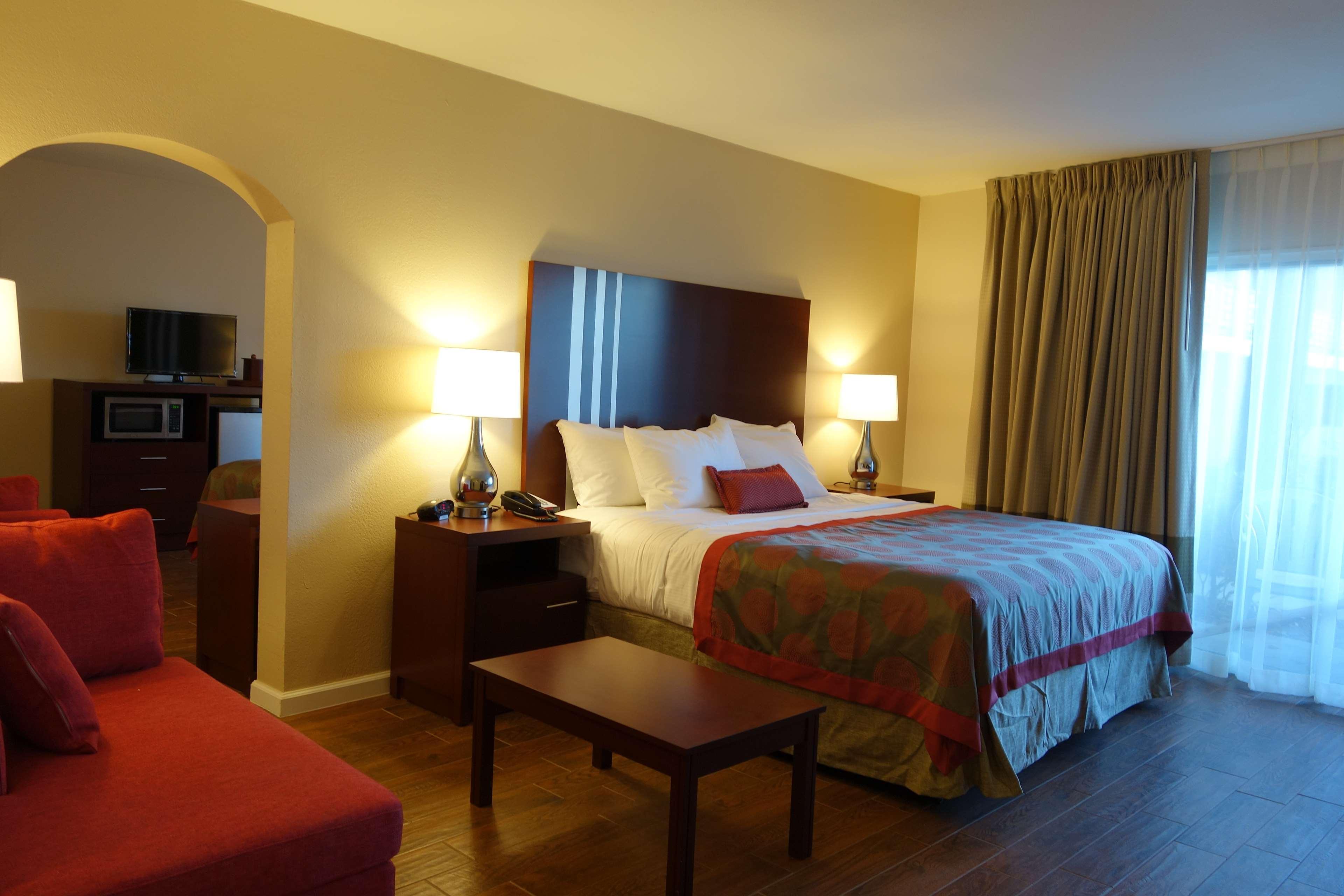 Hotel Ramada By Wyndham Sacramento Exterior foto